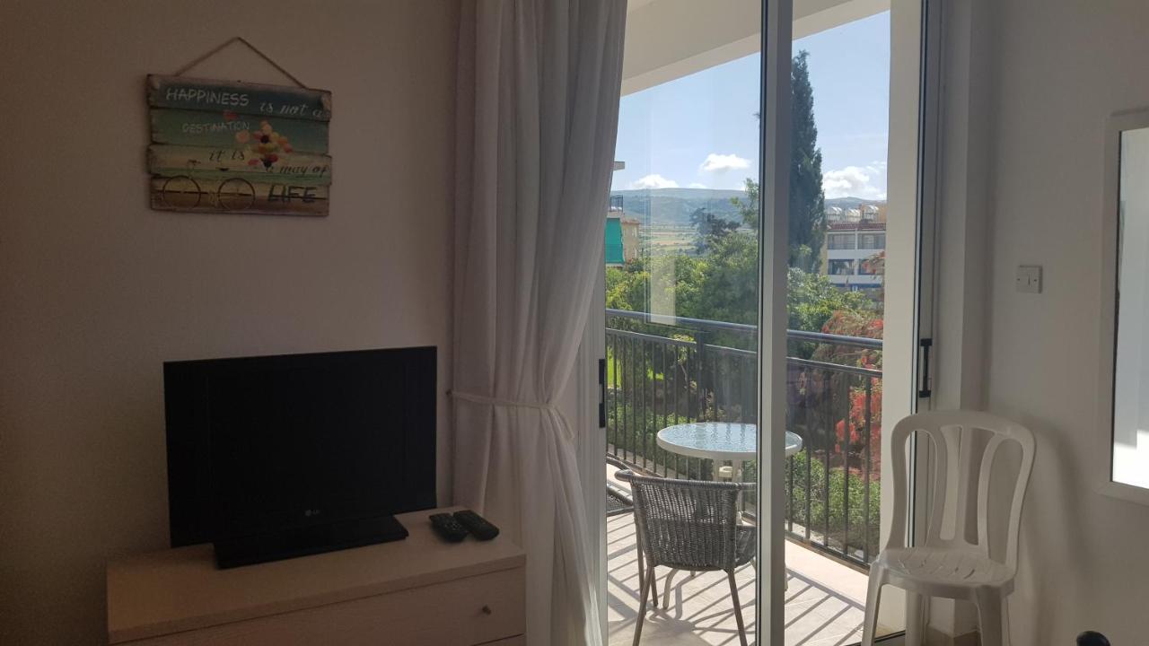 Apartment Oasis Polis Esterno foto
